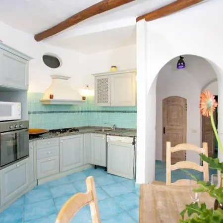Сasa de vacaciones Charming House Near With Shared Pool