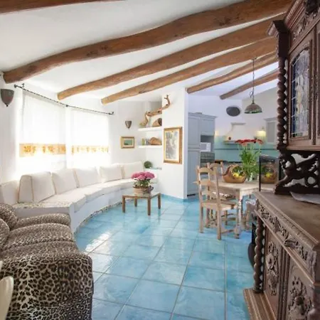 Charming House Near With Shared Pool Сasa de vacaciones *