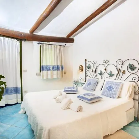 Garden Villa: Poolside Retreat Near *