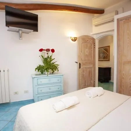 Charming House Near With Shared Pool Porto Rotondo