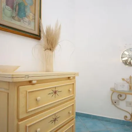 Dom wakacyjny Charming House Near With Shared Pool