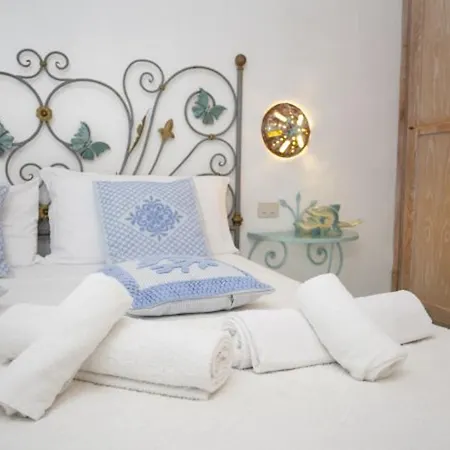 Charming House Near With Shared Pool * Porto Rotondo
