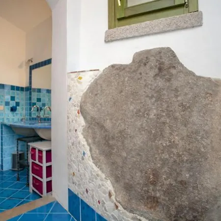 Charming House Near With Shared Pool Dom wakacyjny *