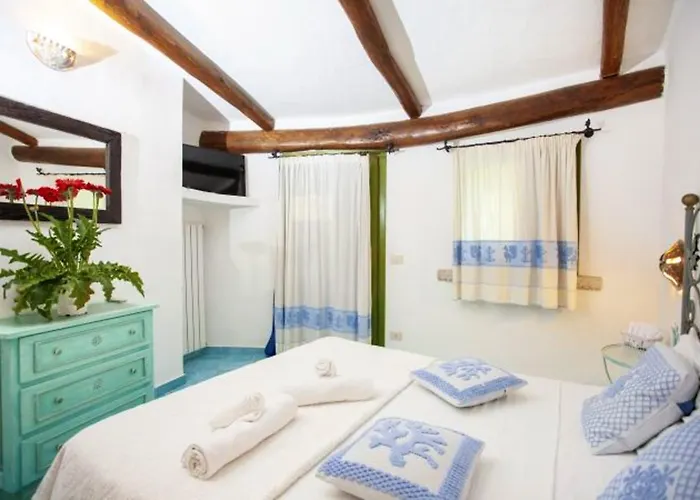 Charming House Near With Shared Pool Vakantiehuis *